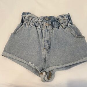 Women’s day + moon Jean shorts, EUC, size small
